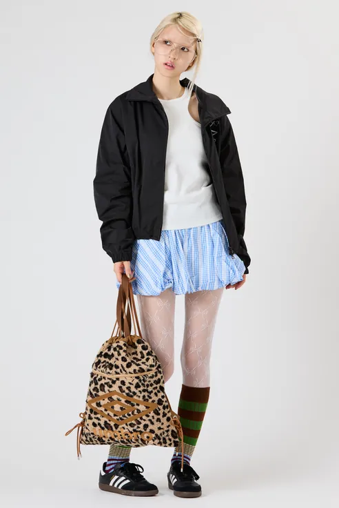 トラックジャケット